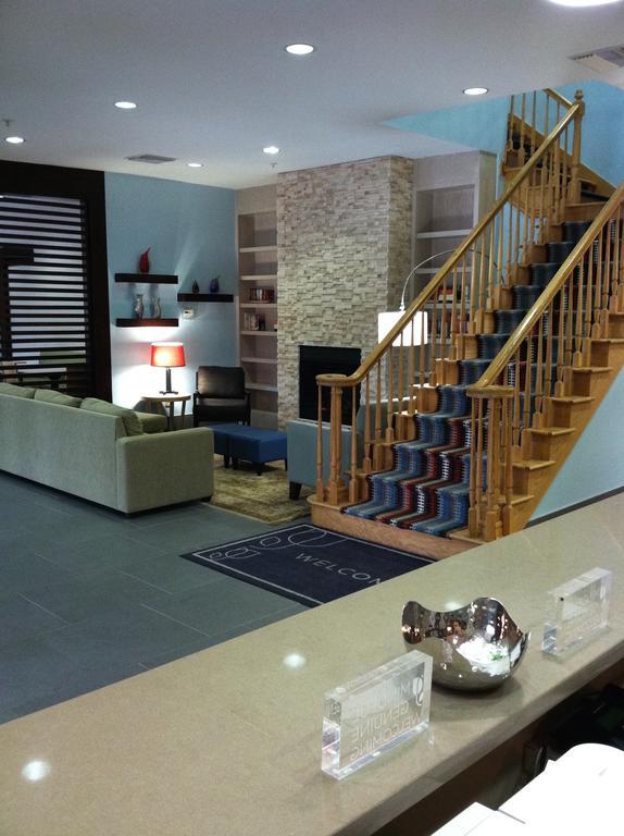 Hotel Country & By Radisson, I-95, Ga 3*